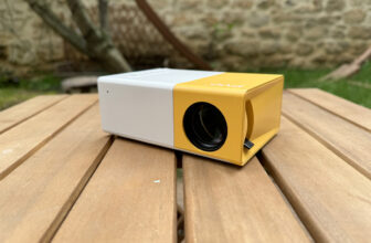 PVO YG300 Pro, nous avons testé le vidéoprojecteur le moins cher d’Amazon !
